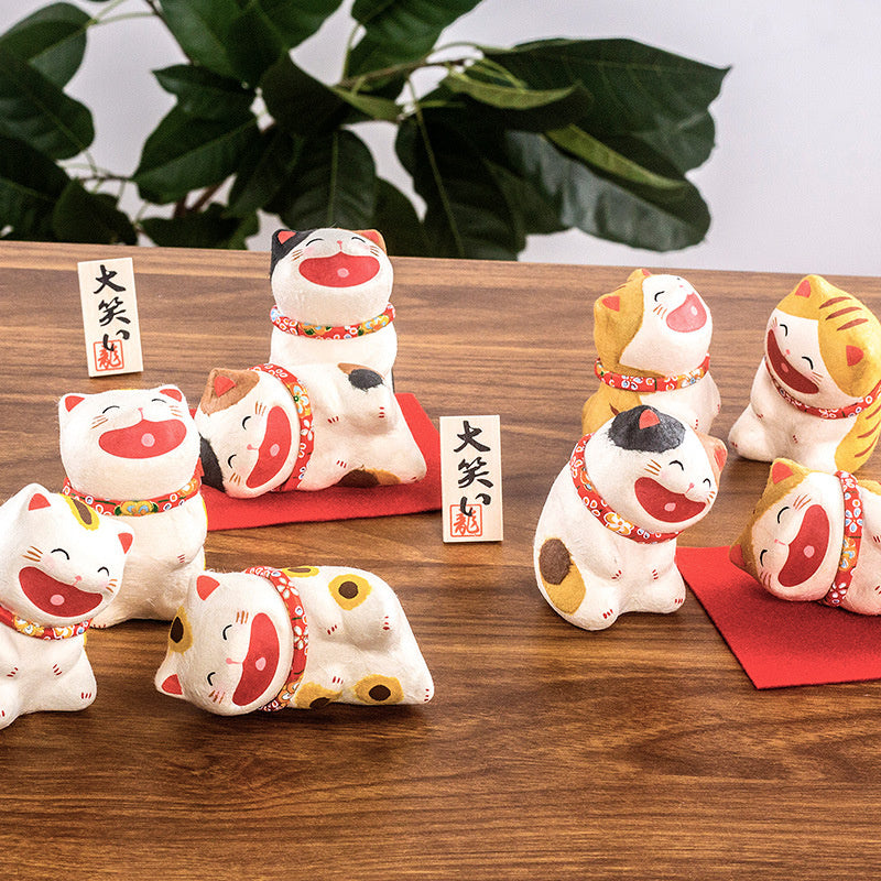 Kyoto paper mâché Washi Laughing Lucky Cat Yellow Brown Dot