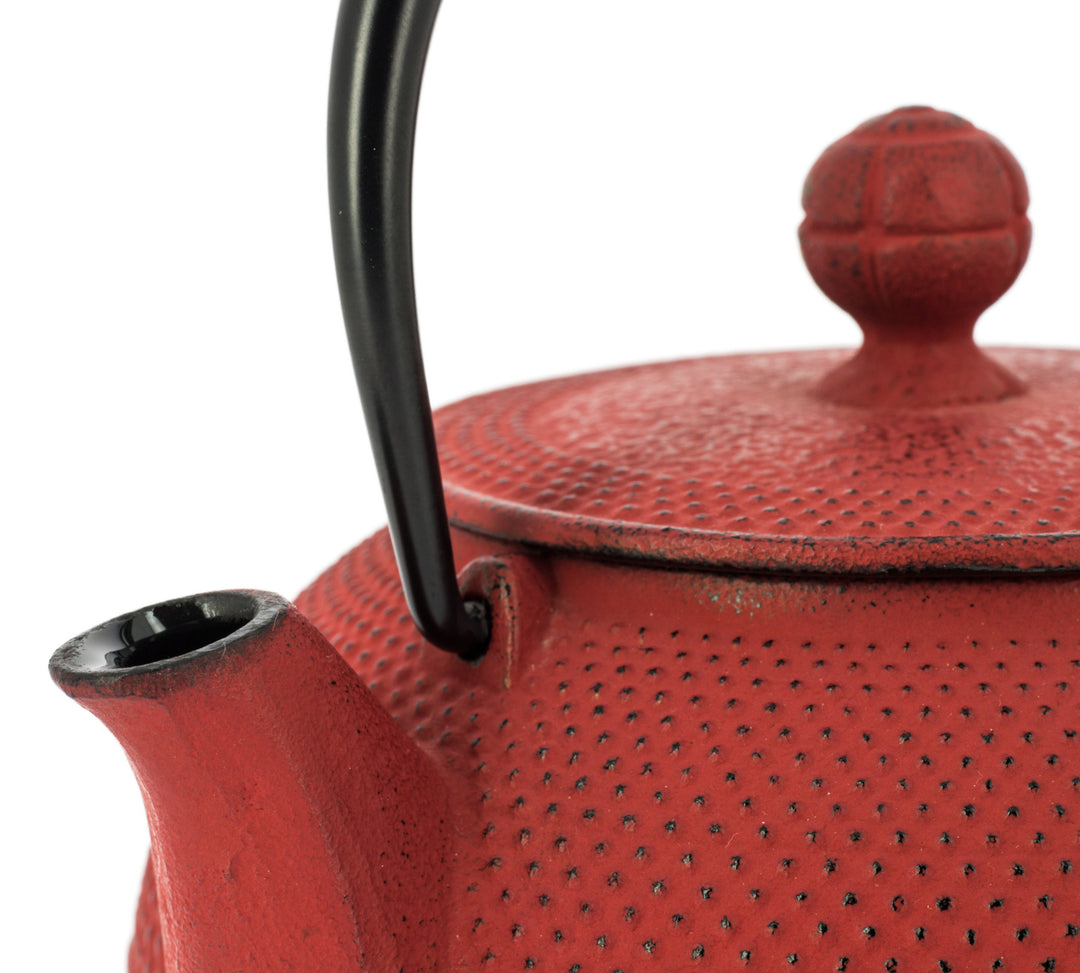 Japan Iron Arare Iwachu Teapot  600 ml